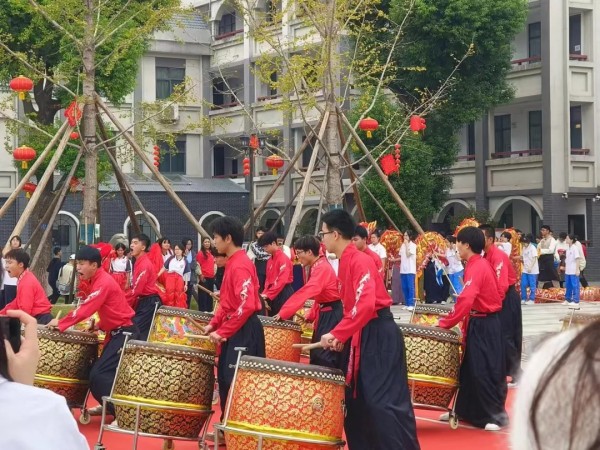 岳陽市江南通信職業(yè)技術學校有限公司,岳陽江南學校,岳陽江南通信學校,岳陽職業(yè)學校